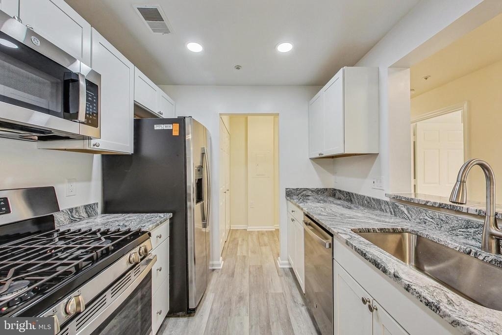 15300 Diamond Cove Terrace - Photo 11