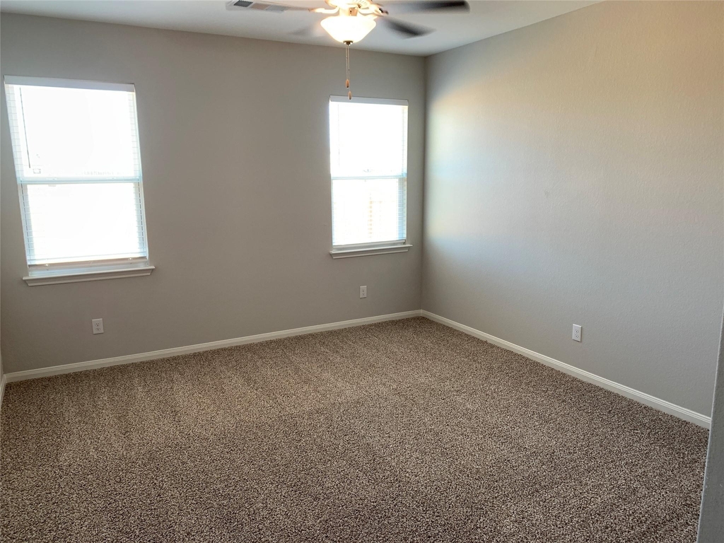 112 Declaration Ln - Photo 6