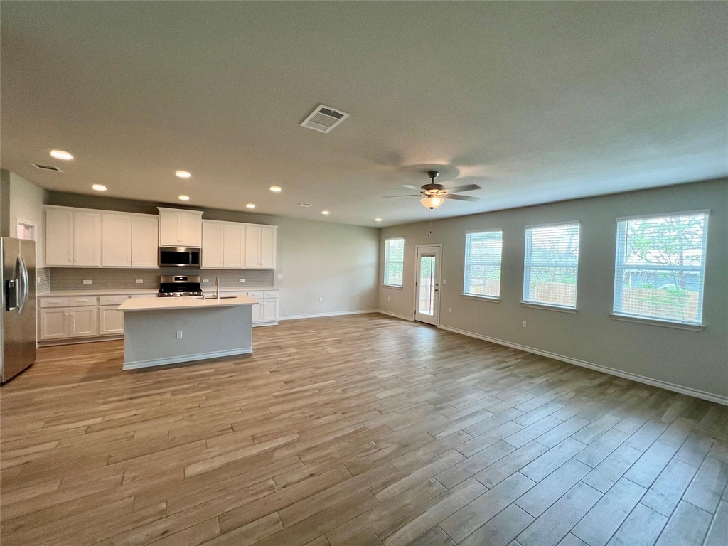 11908 Saddle Rock Dr - Photo 5