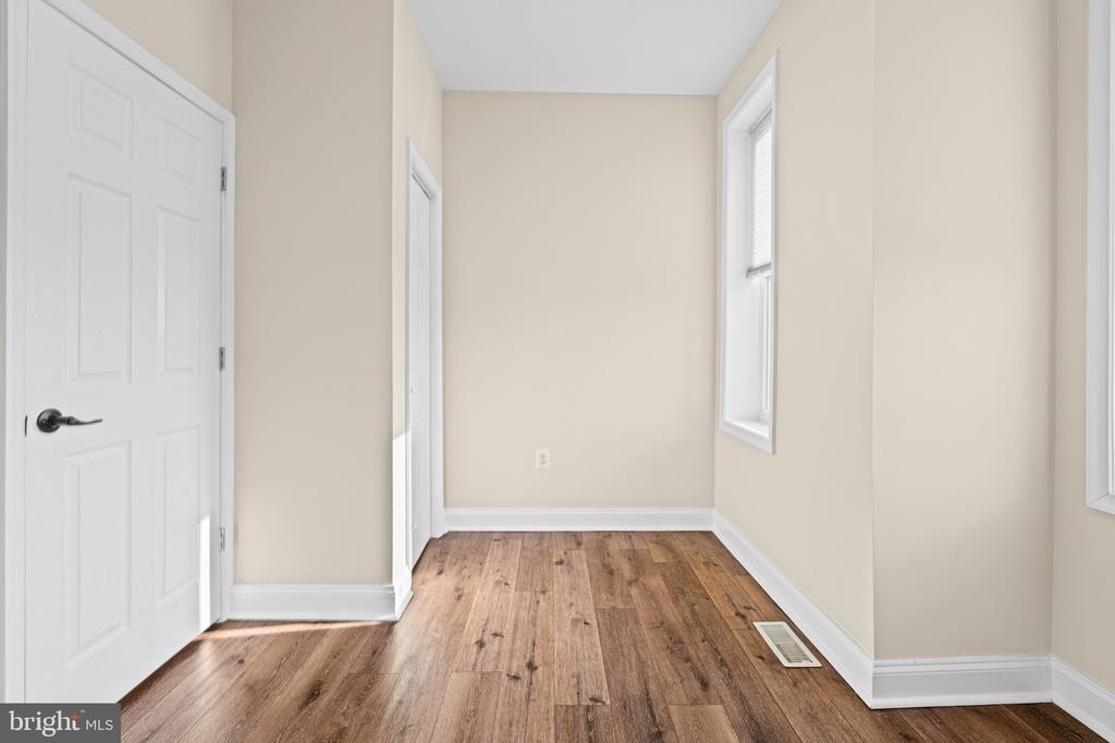 1307 N Patterson Park Avenue - Photo 7