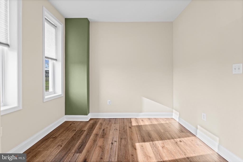 1307 N Patterson Park Avenue - Photo 8