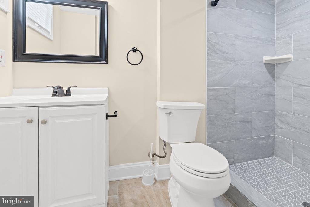 1307 N Patterson Park Avenue - Photo 16