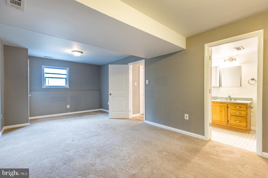 847 Harbor View Terrace - Photo 12