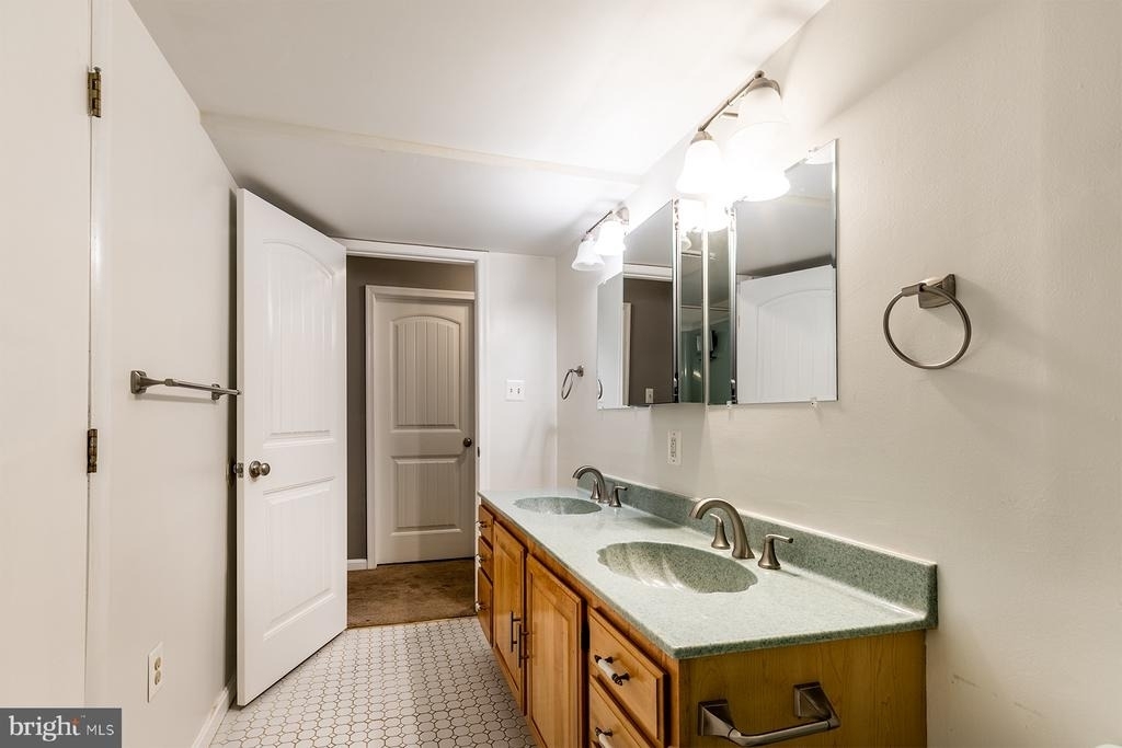 847 Harbor View Terrace - Photo 25
