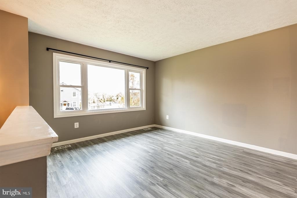 847 Harbor View Terrace - Photo 17