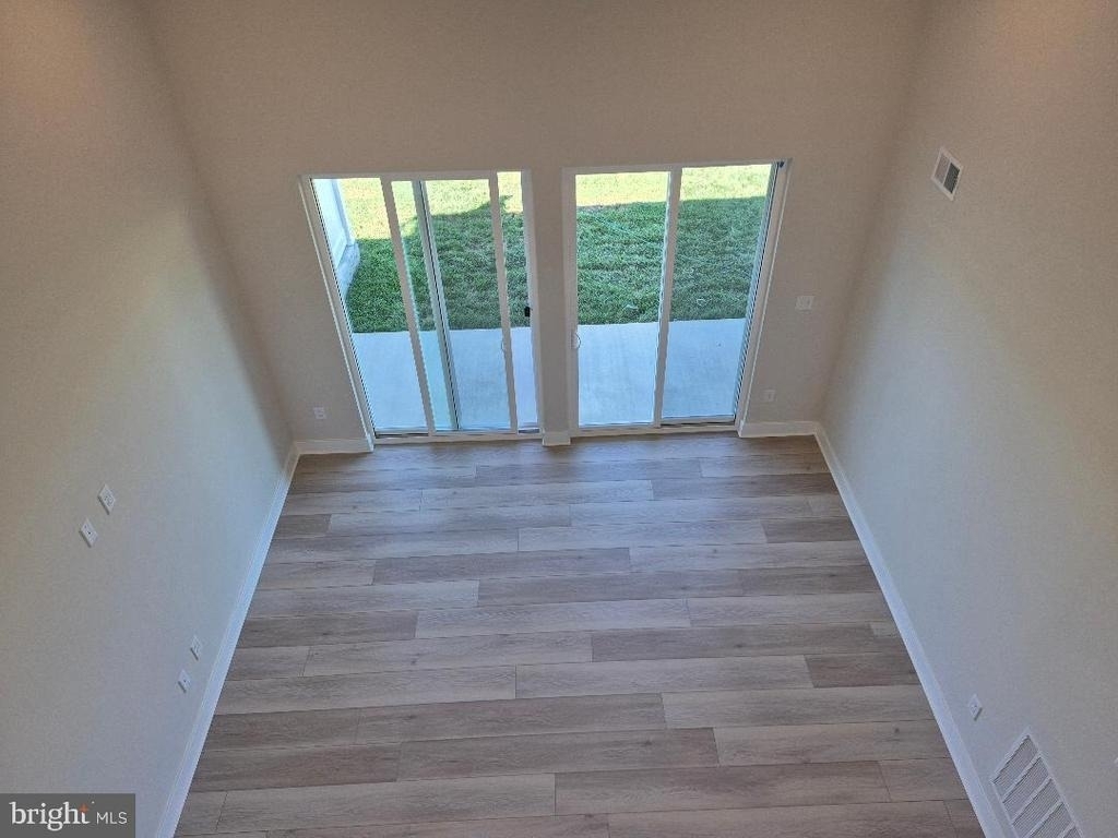 29273 Oxford Drive - Photo 2
