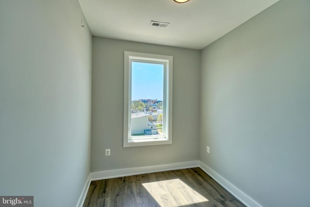 2013 Benning Road Ne - Photo 18