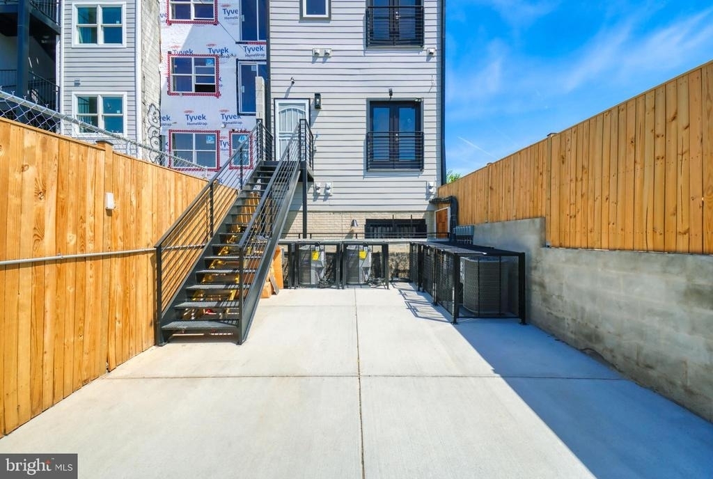 2013 Benning Road Ne - Photo 29