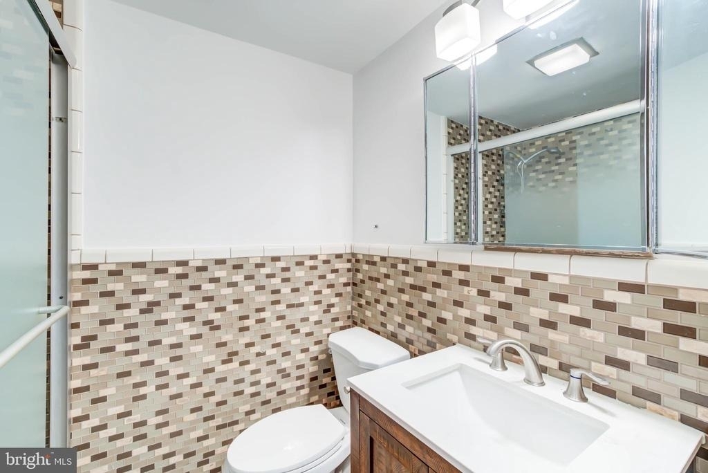 4201 Cathedral Avenue Nw - Photo 10