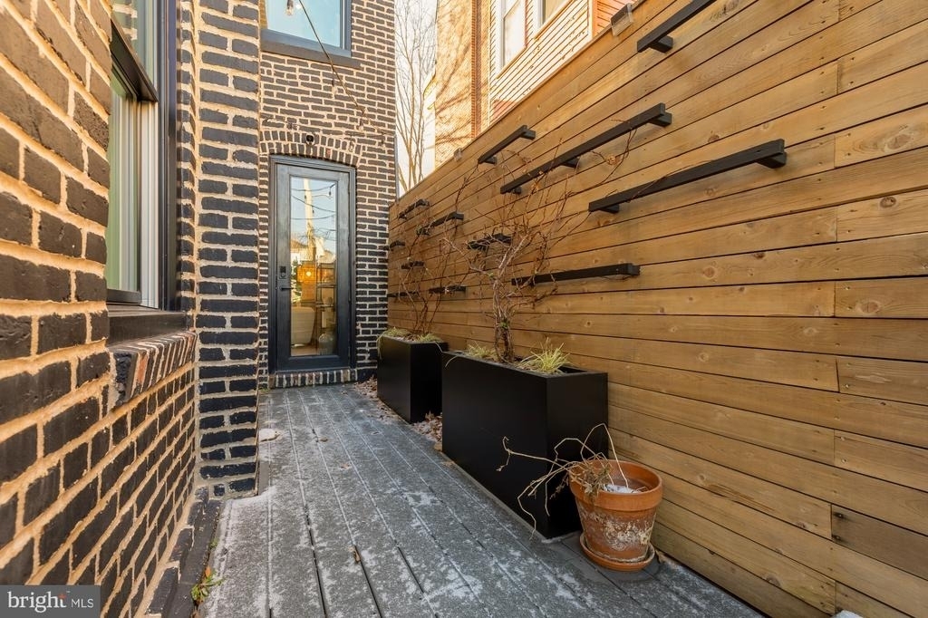 1005 P Street Nw - Photo 19