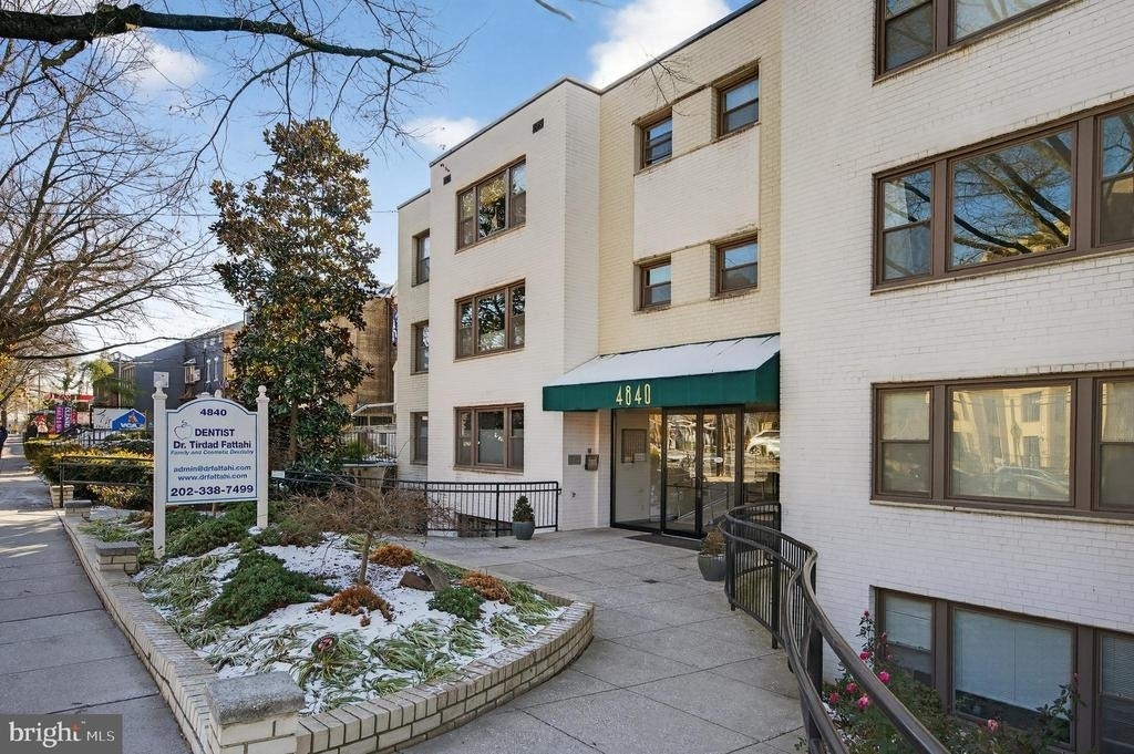 4840 Macarthur Boulevard Nw - Photo 0