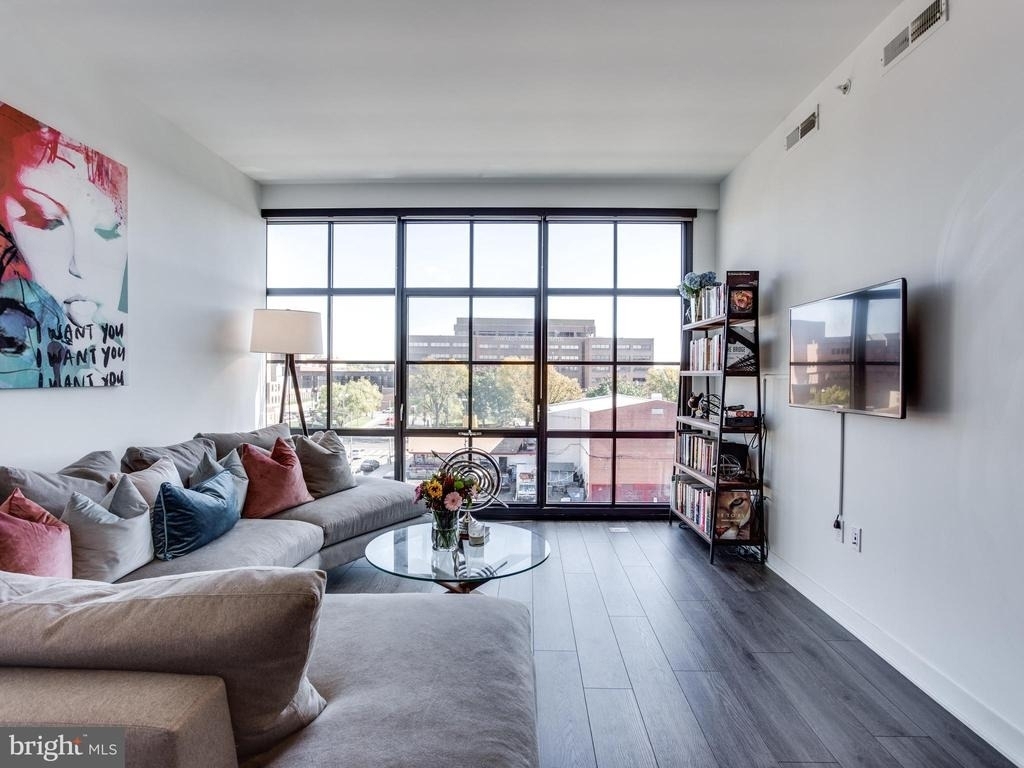 2030 Nw 8th Street Nw - Photo 10
