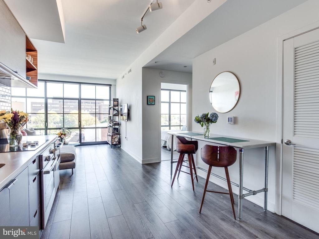 2030 Nw 8th Street Nw - Photo 8