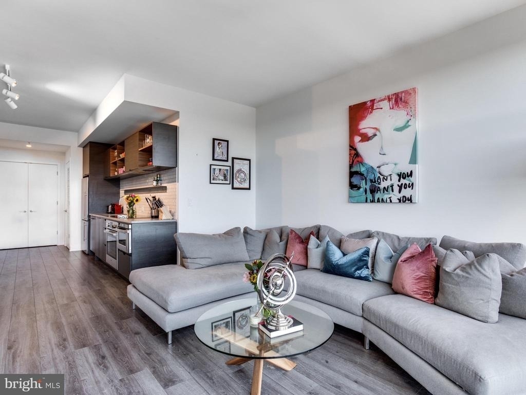 2030 Nw 8th Street Nw - Photo 13