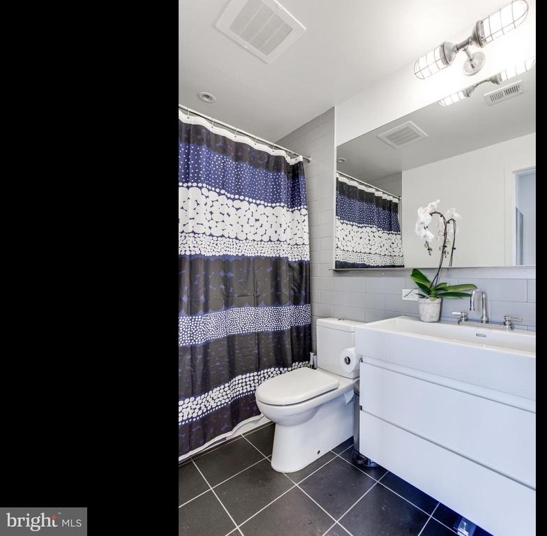 2030 Nw 8th Street Nw - Photo 15