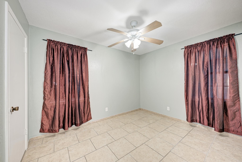 4701 Bandera Rd - Photo 27
