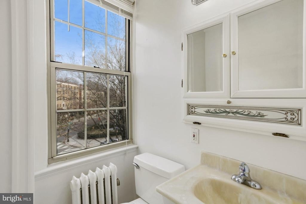 2854 Connecticut Avenue Nw - Photo 12