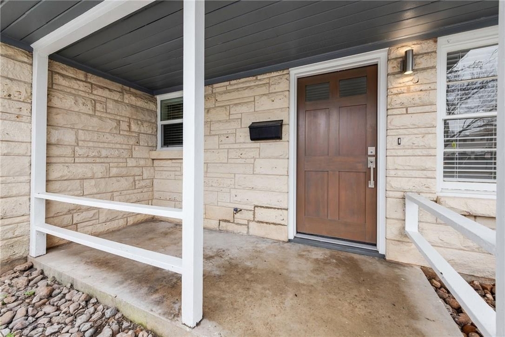 1021 E 45th St - Photo 24