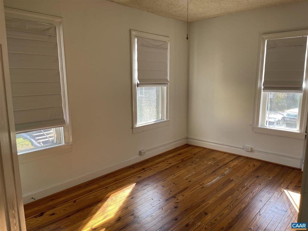 311 5th St - Photo 21