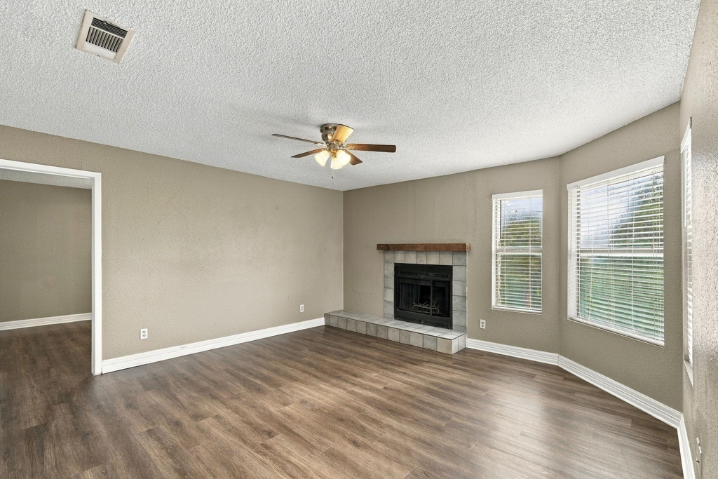 8804 Schick Rd - Photo 2