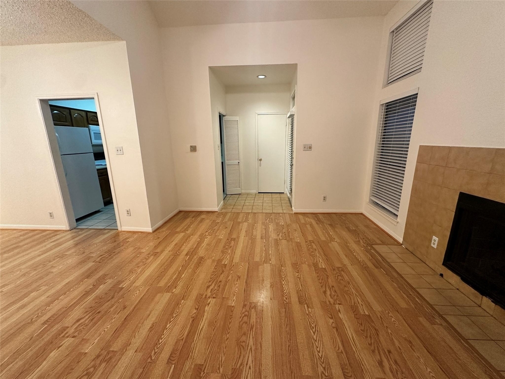 1906 Robbins Pl - Photo 8