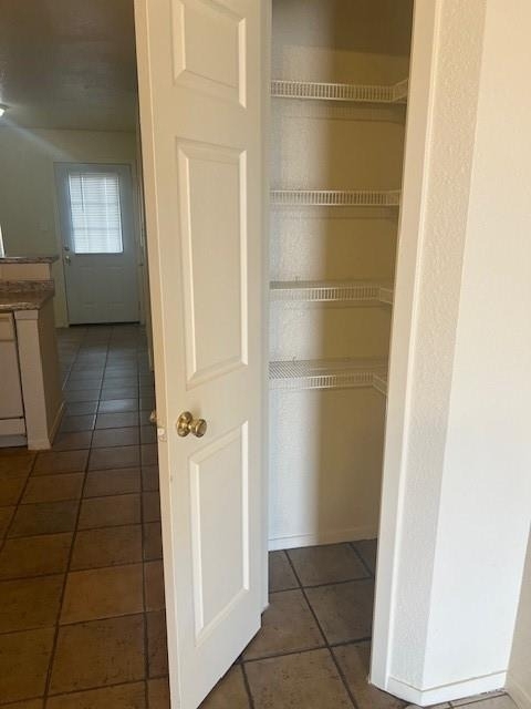 2204 Katy Ln - Photo 2