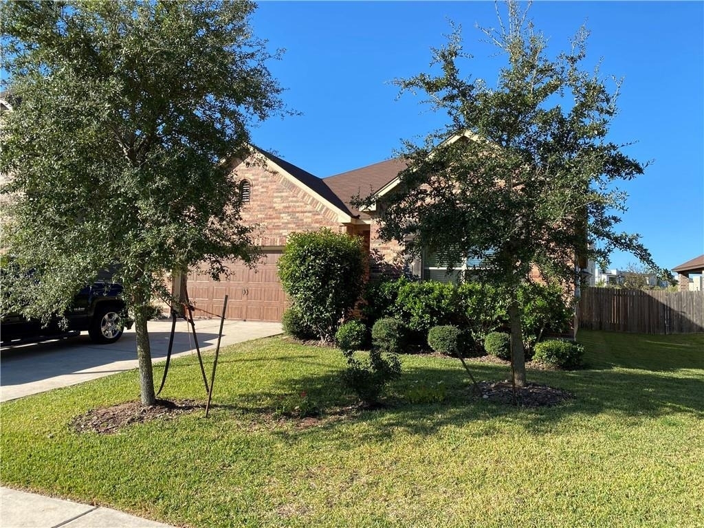 14428 Lake Victor Dr - Photo 0