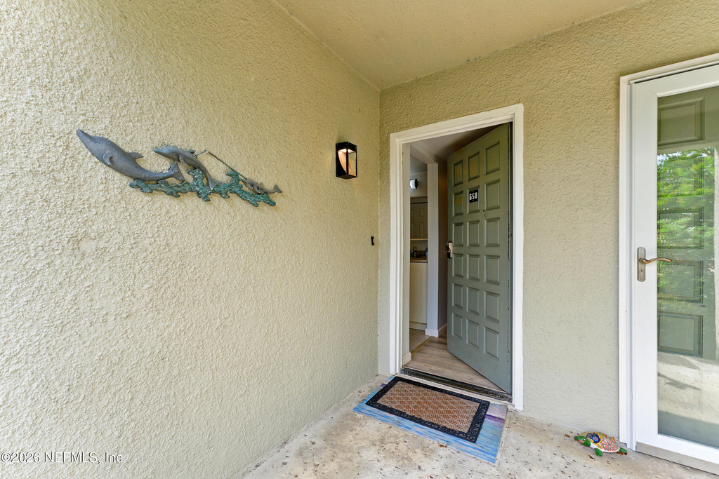 658 Summer Place - Photo 1