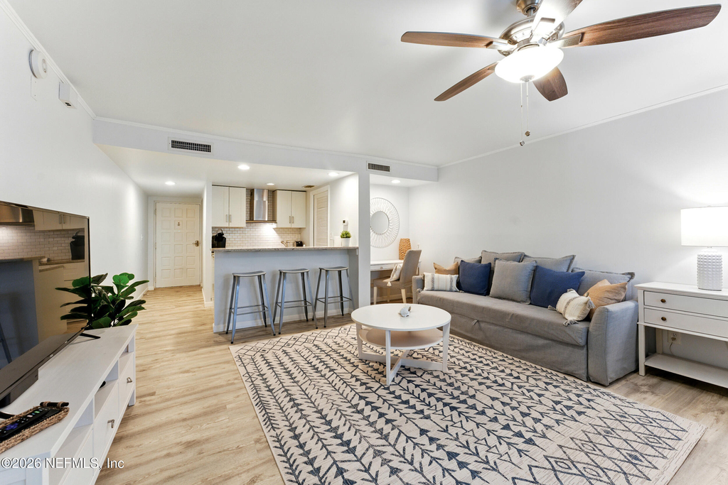 658 Summer Place - Photo 8