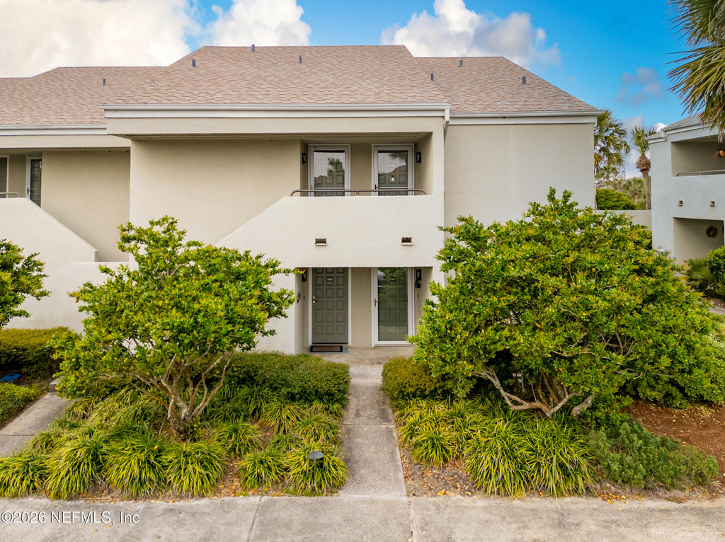 658 Summer Place - Photo 0