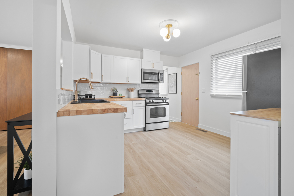 1105 Julienne Drive - Photo 5