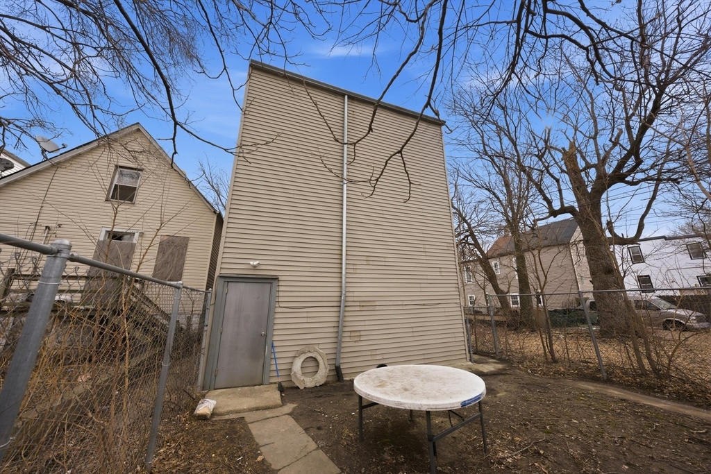 7242 S May Street - Photo 10