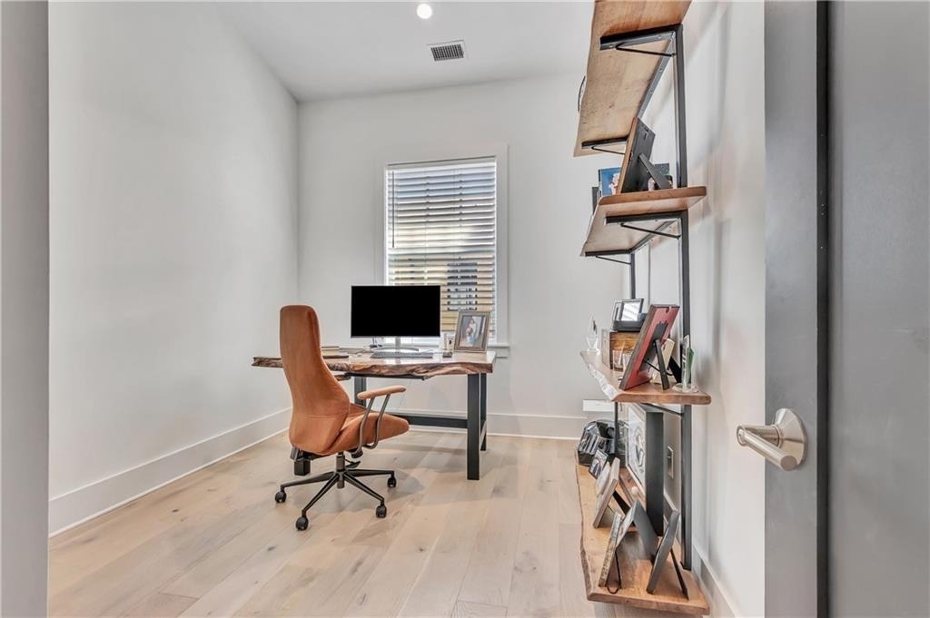 580 Heatherden Avenue - Photo 26