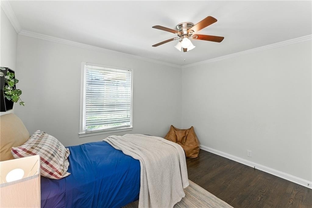1411 Mercer Avenue - Photo 8
