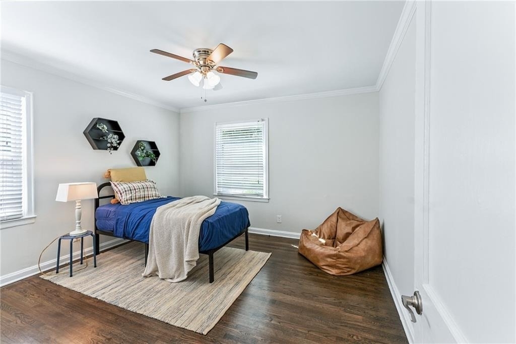 1411 Mercer Avenue - Photo 7