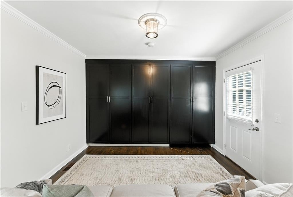 1411 Mercer Avenue - Photo 6
