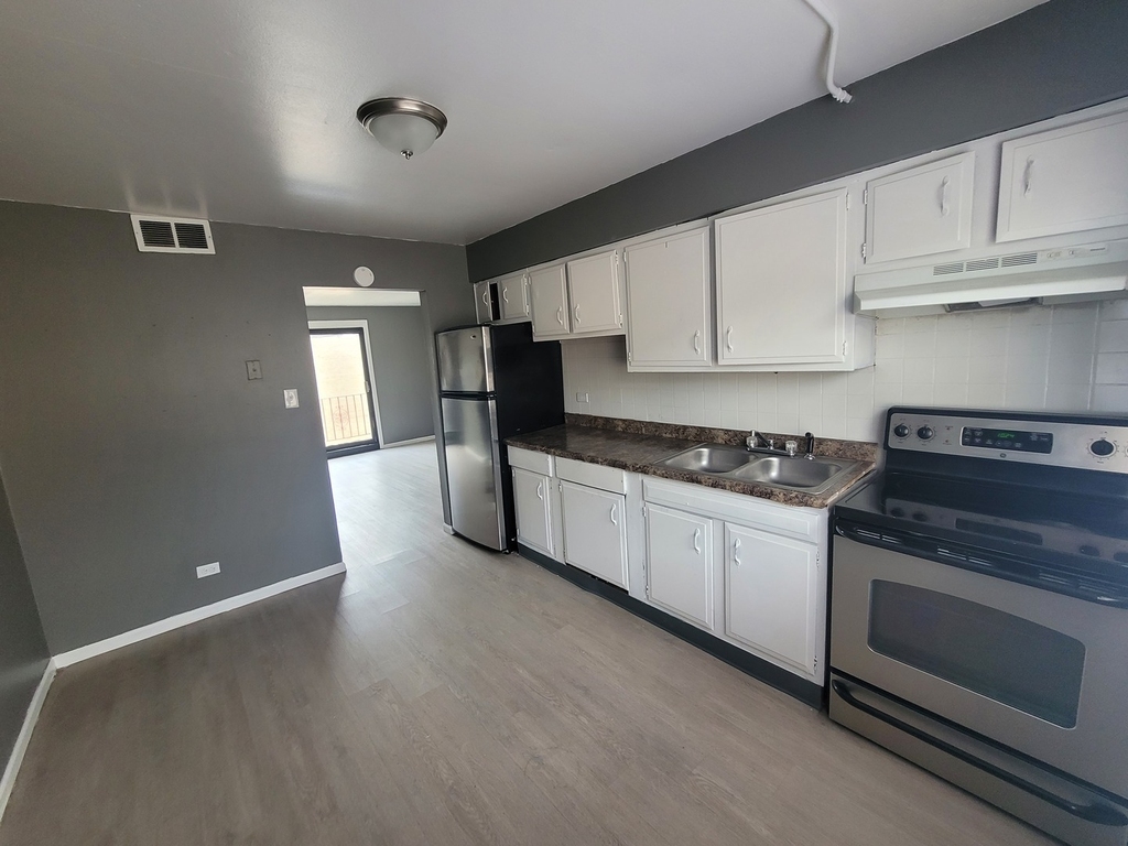 14521 S Richmond Avenue - Photo 4