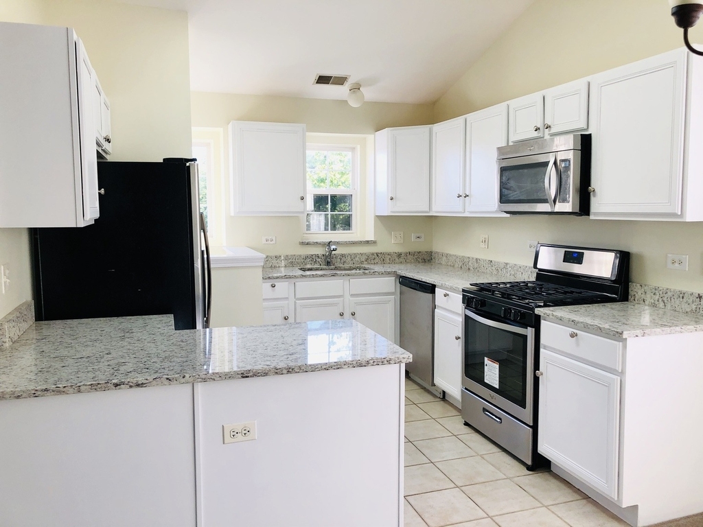 2903 Bartlett Court - Photo 2