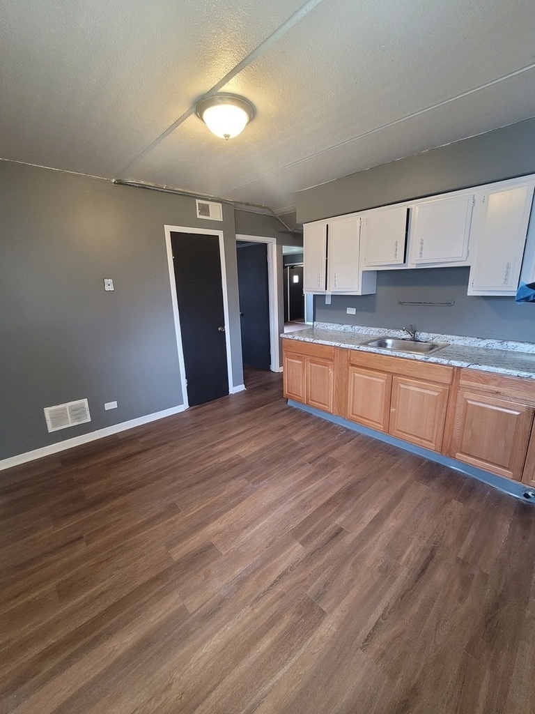 14521 S Richmond Avenue - Photo 6