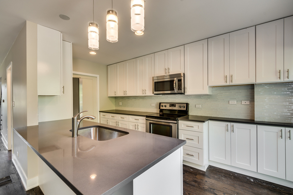 3119 Lake Avenue - Photo 2