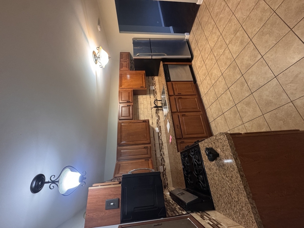 202 E Streamwood Boulevard - Photo 2