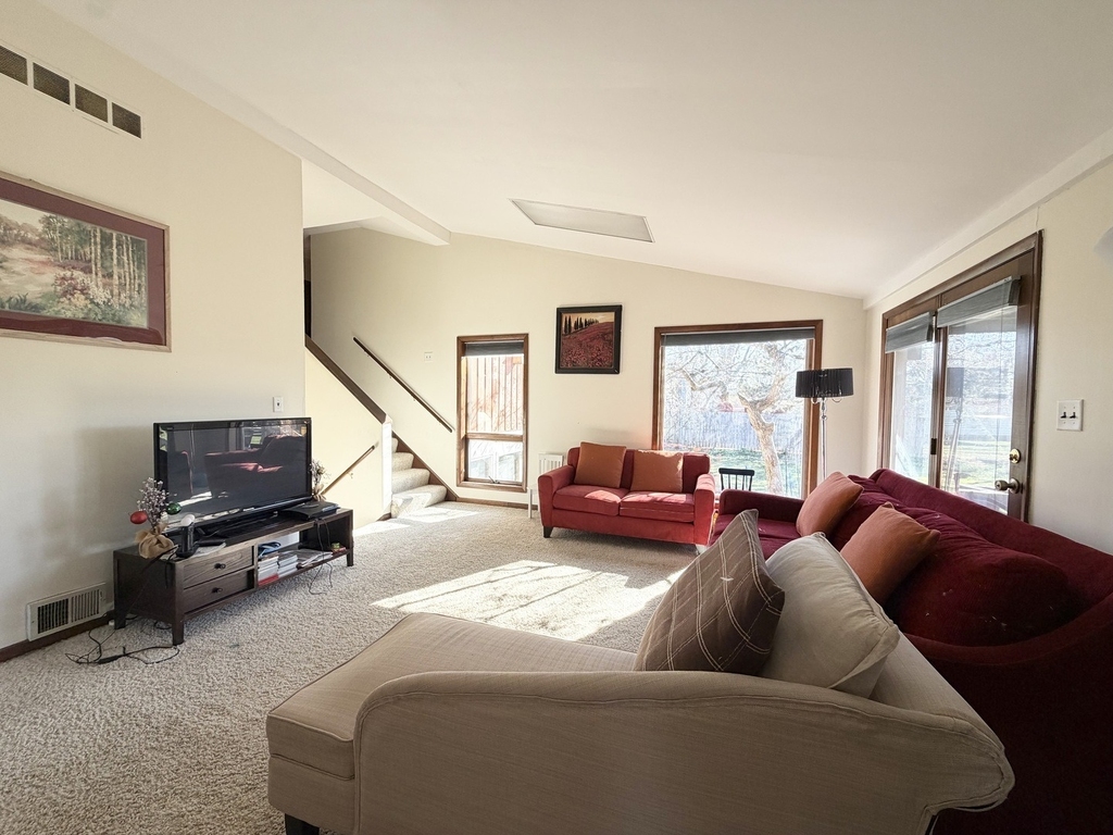 0n469 Purnell Street - Photo 4