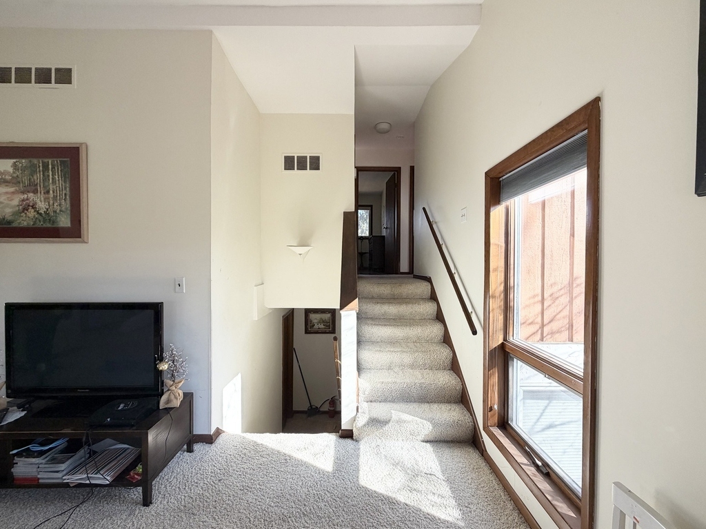 0n469 Purnell Street - Photo 8