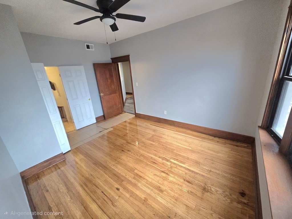 4939 S Vincennes Avenue - Photo 5