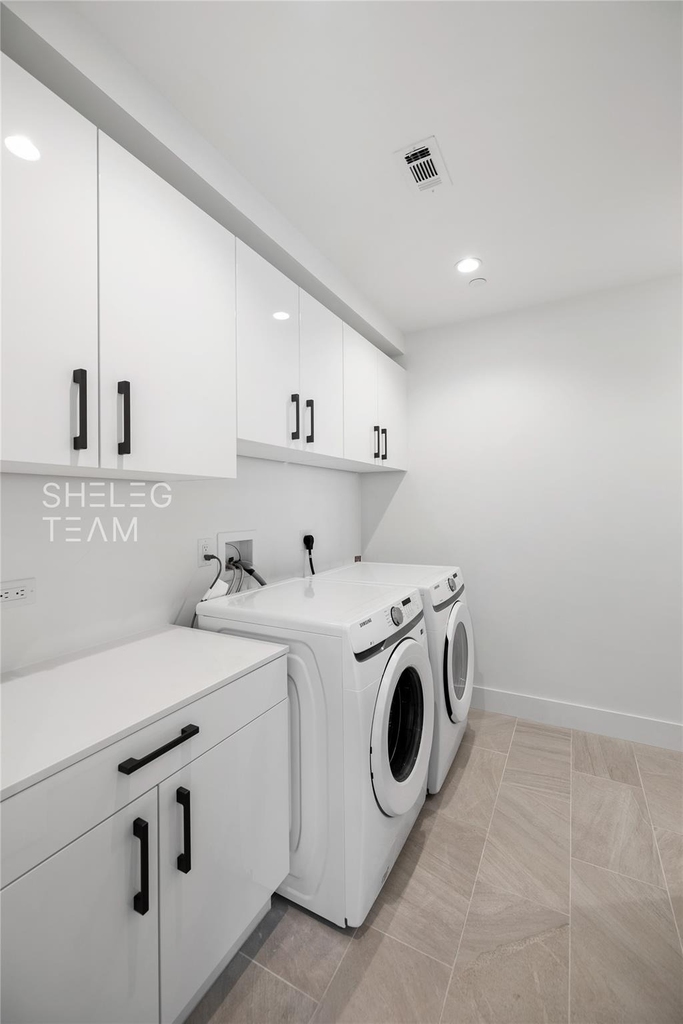 808 Crawford Street - Photo 3
