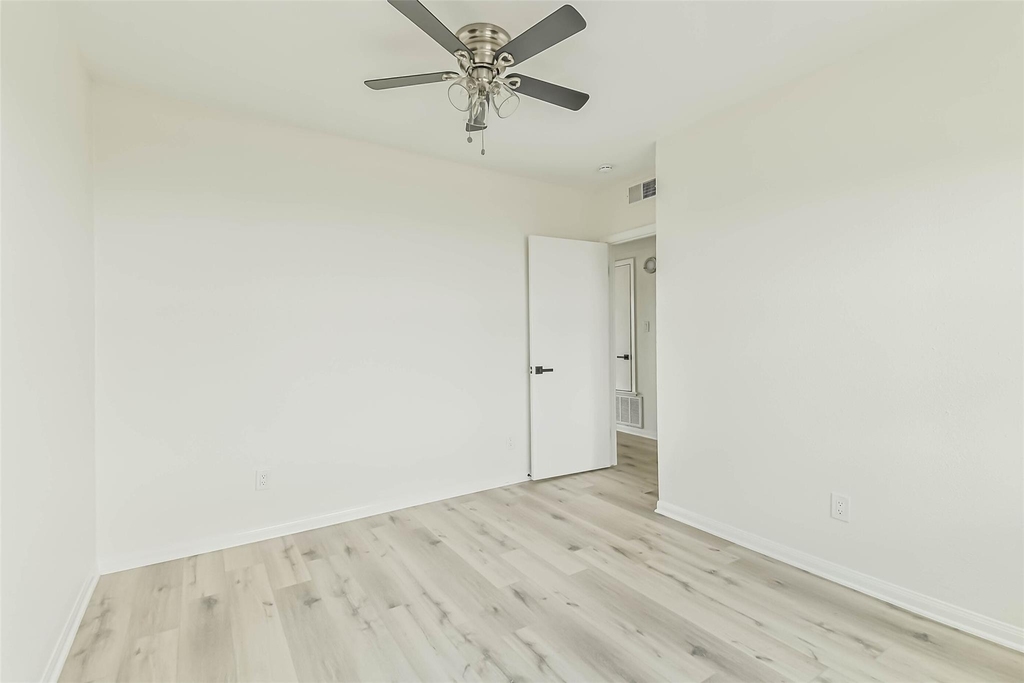 5922 Fairdale Lane - Photo 15