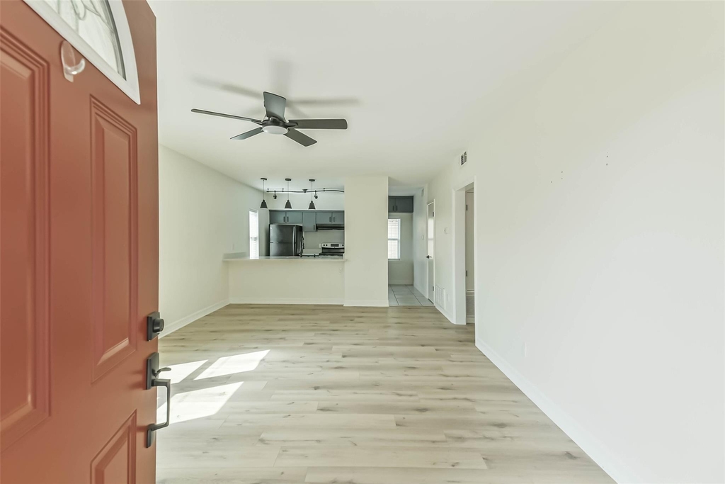 5922 Fairdale Lane - Photo 4