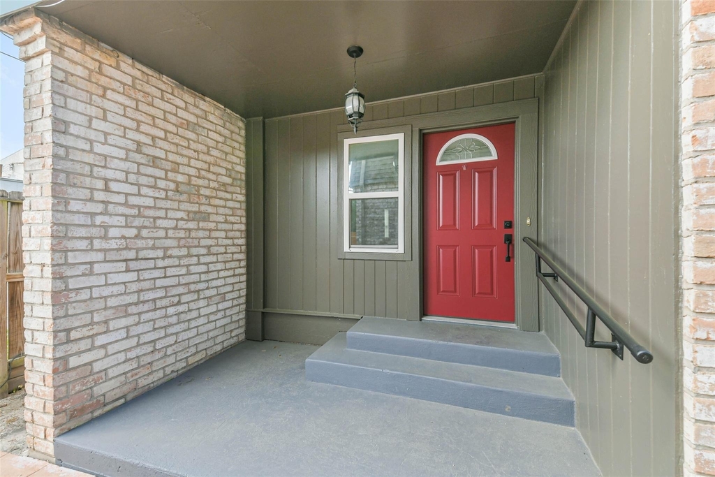 5922 Fairdale Lane - Photo 3