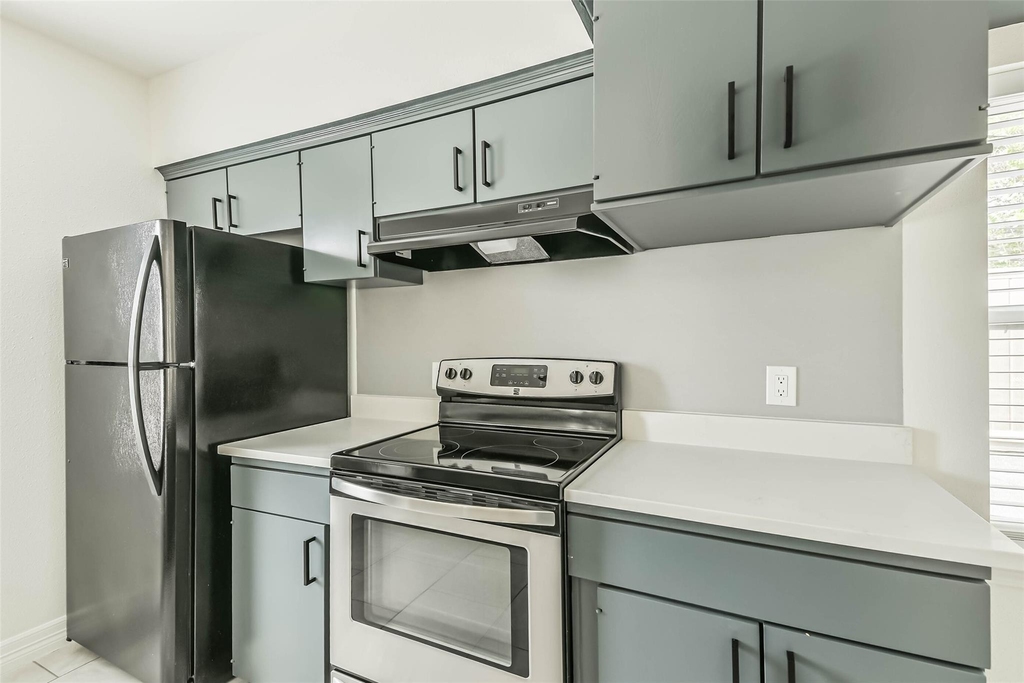 5922 Fairdale Lane - Photo 12