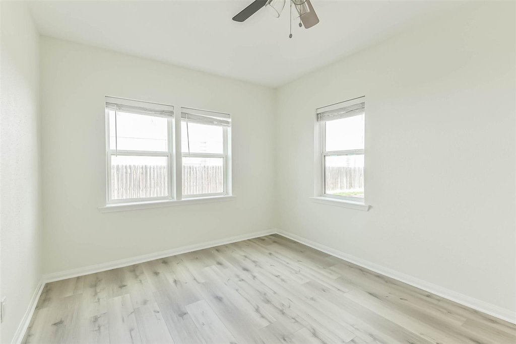 5922 Fairdale Lane - Photo 16